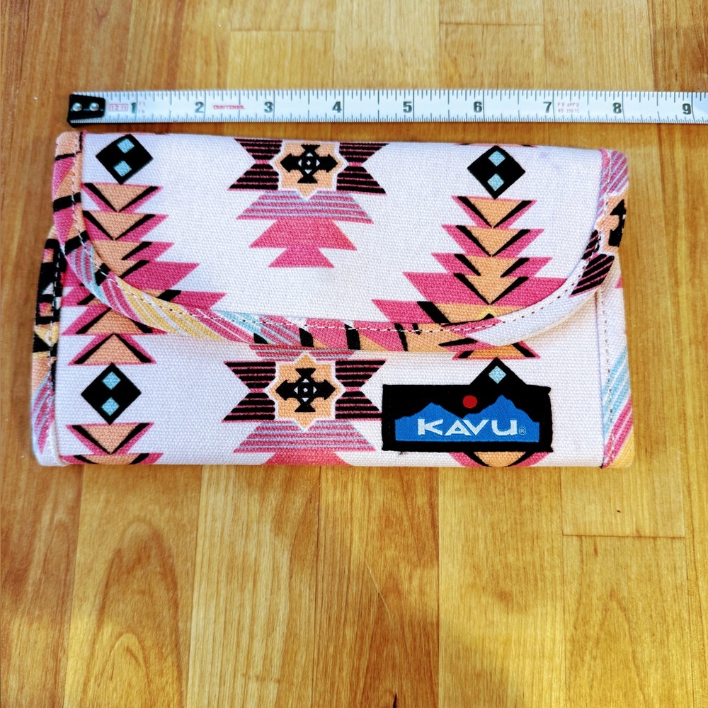 KAVU Geometric Pink and Black Women's Wallet